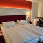 Am Kaisersaal 3*