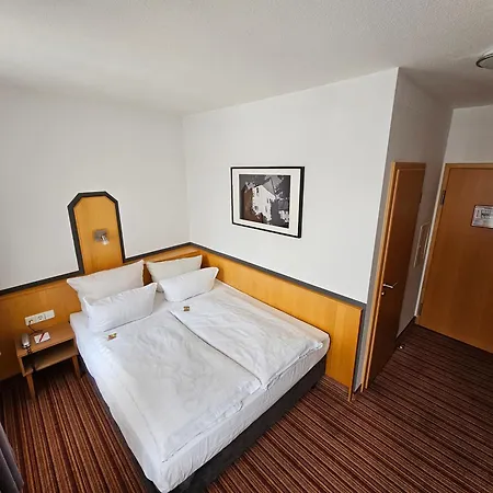 皇帝大厅酒店 酒店