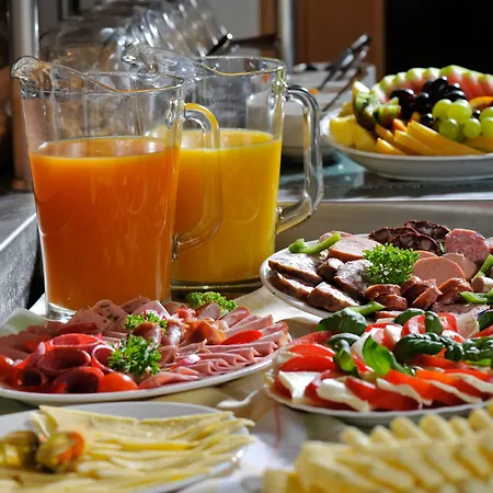 皇帝大厅酒店 3* 埃尔福特