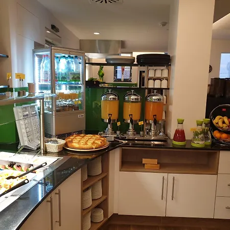 Am Kaisersaal 3* Erfurt