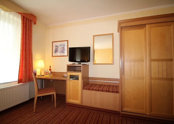 Am Kaisersaal 호텔 3*